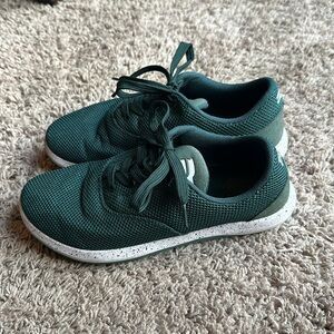 Strike movement shoes